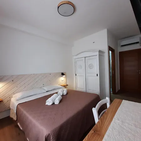Guest house Su Maistu E Linna Cardedu