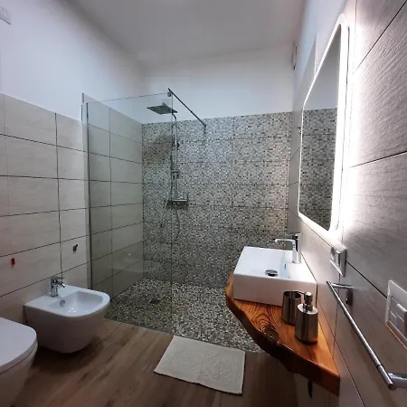 Su Maistu E Linna Guest house Cardedu
