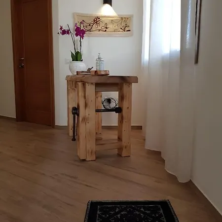 Su Maistu E Linna Guest house *