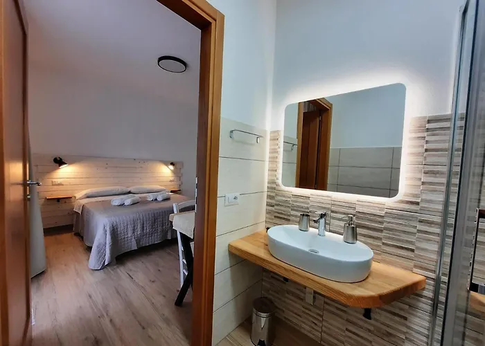 Su Maistu E Linna 3*