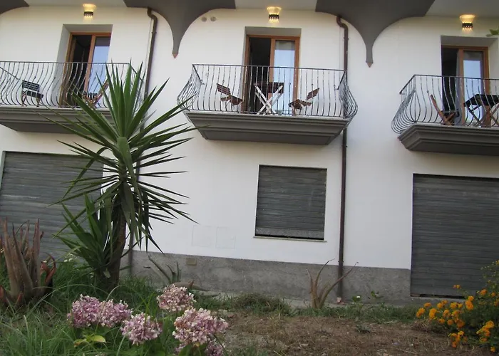 Su Maistu E Linna Casa de hóspedes Cardedu