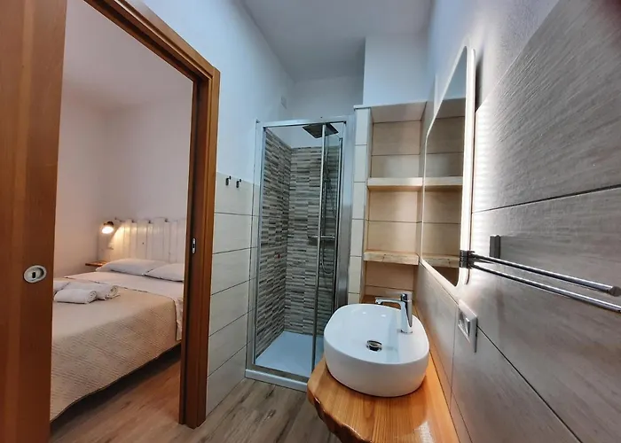 Su Maistu E Linna 3*